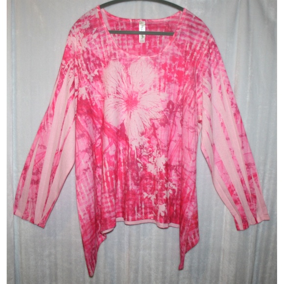 Endless Designs Tops - Pink Abstract Sublimation Sharkbite Hem Tee NWOT